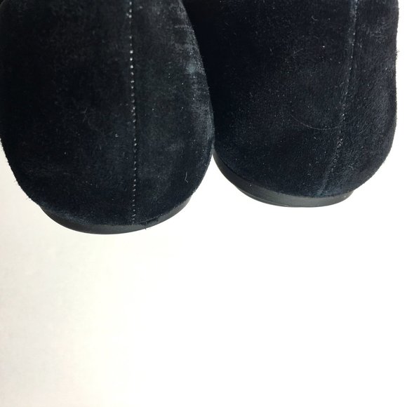 Taryn Rose Fiona Black Suede Flat - Picture 6 of 8
